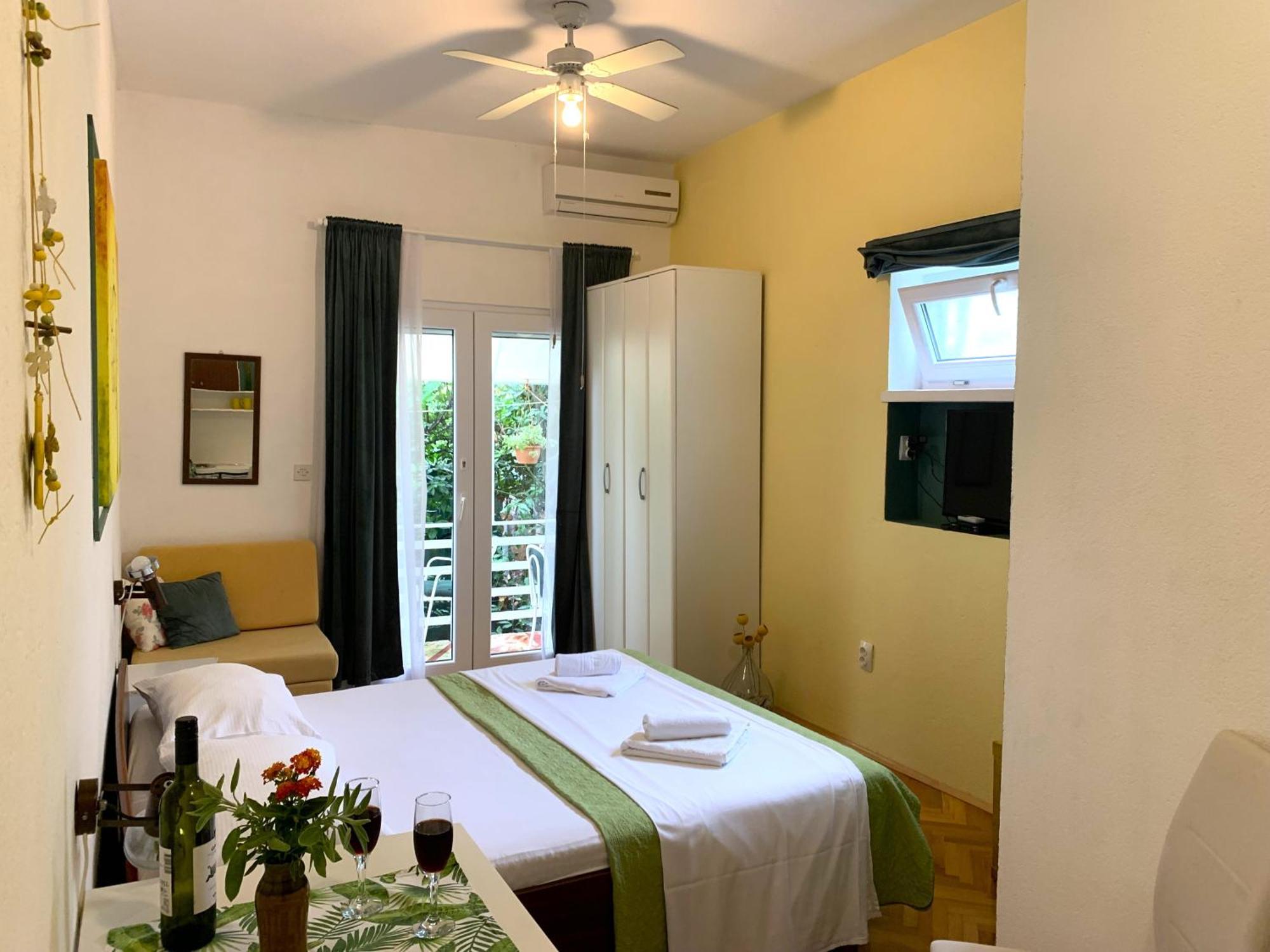 Apartments Garden House Podgora Pokoj fotografie