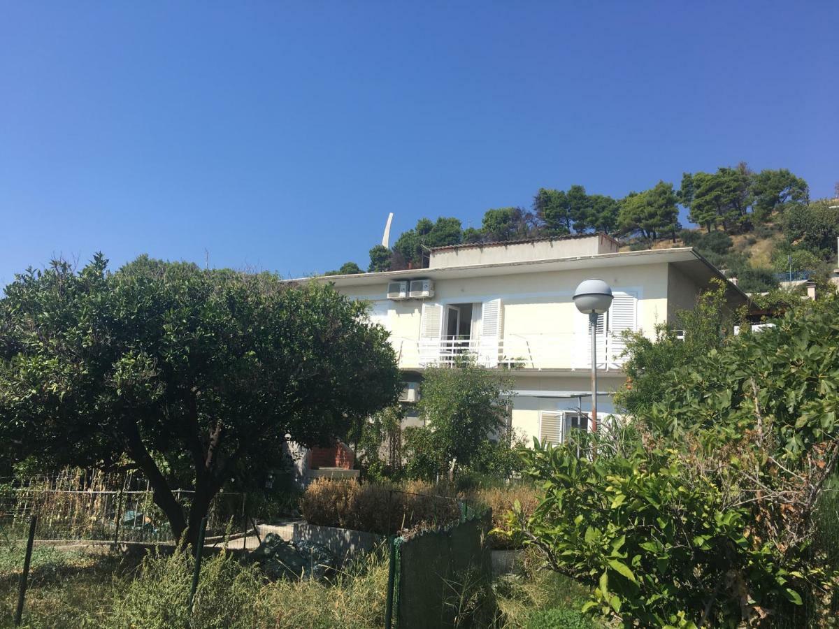Apartments Garden House Podgora Exteriér fotografie
